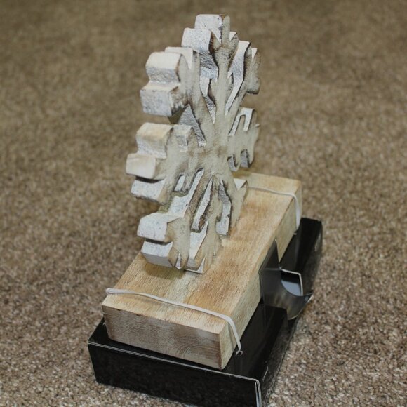 Christmas Shoppe Snowflake Stocking Holder Hanger White Tan Rustic Country NEW - Picture 6 of 6